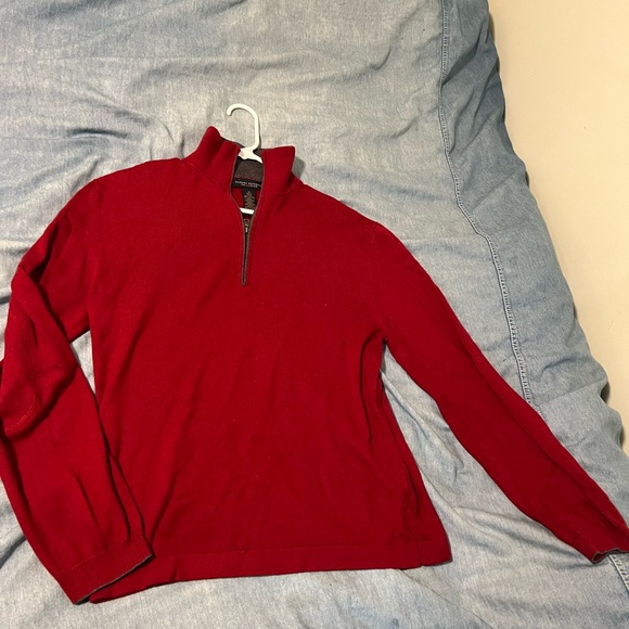 Banana Republic silk cashmere zip T sweater. Red. Mens medium. - Picture 3 of 9